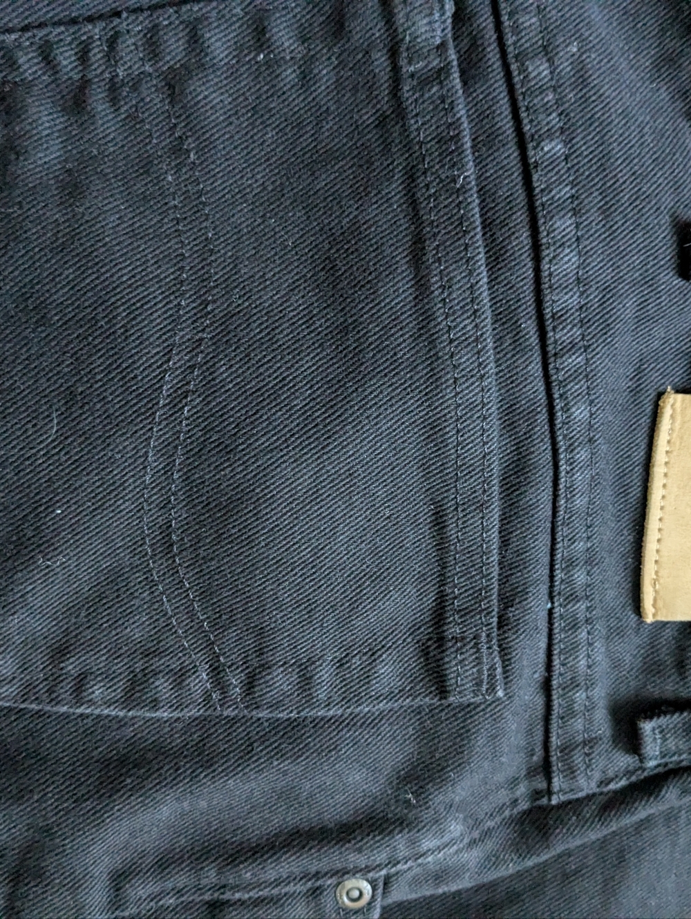 LEE'S - Picture 3 of 3